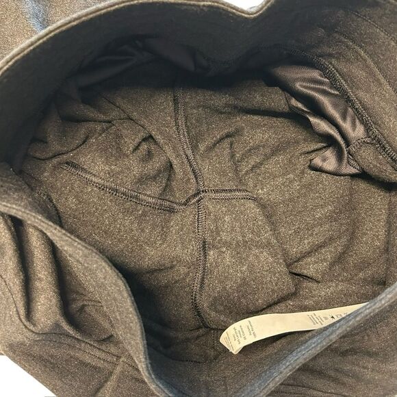 Lululemon Women’s 8 High-Rise Jogger Ready to Fleece 
Heathered Black Sweatpants - Picture 8 of 12